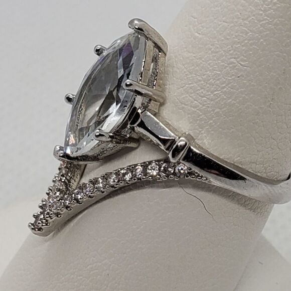 Sterling Silver CZ V Shaped Marquise Ring (8) - Picture 4 of 7